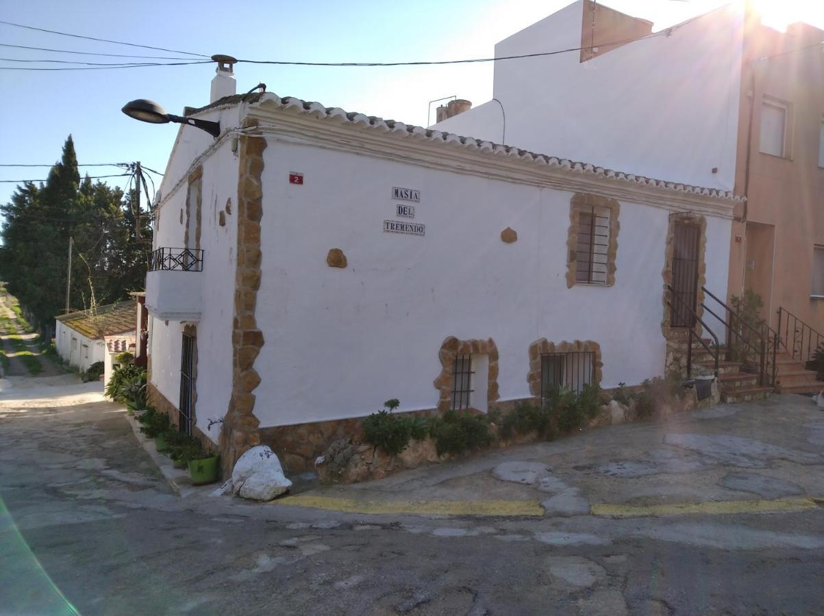 Casa Rural Complex Masia Del Tremendo Y Agroturismo 卡马尔莱斯 外观 照片