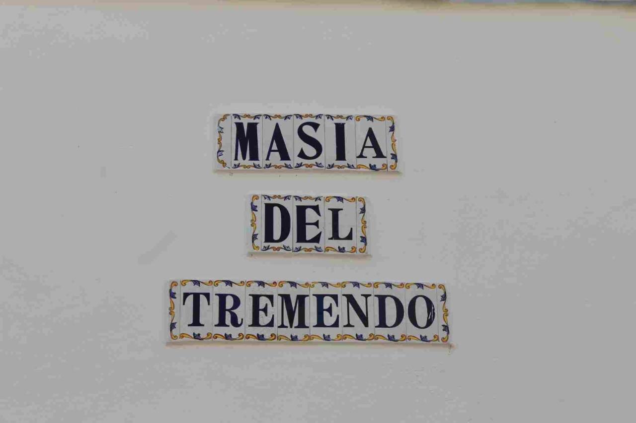 Casa Rural Complex Masia Del Tremendo Y Agroturismo 卡马尔莱斯 外观 照片