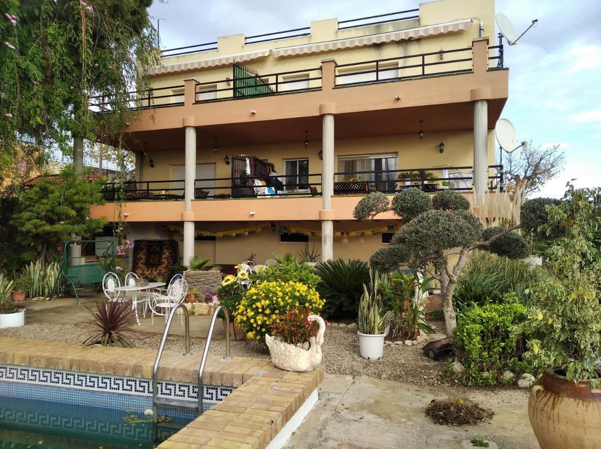 Casa Rural Complex Masia Del Tremendo Y Agroturismo 卡马尔莱斯 外观 照片
